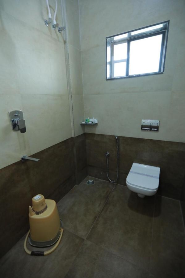 Hotel Ashok Palace Karūr Екстериор снимка